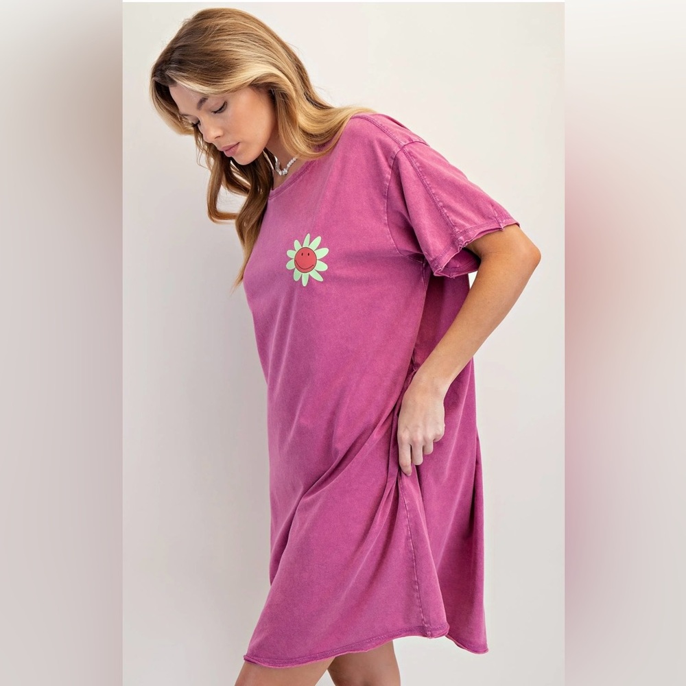NWT EASEL SMILEY DRESS
